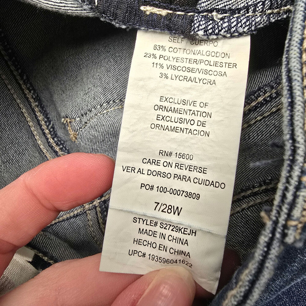 NEW NWT Women's Altar'd State Distressed Crop Skinny Jeans Fray Ankles | Size 7 - Picture 11 of 11